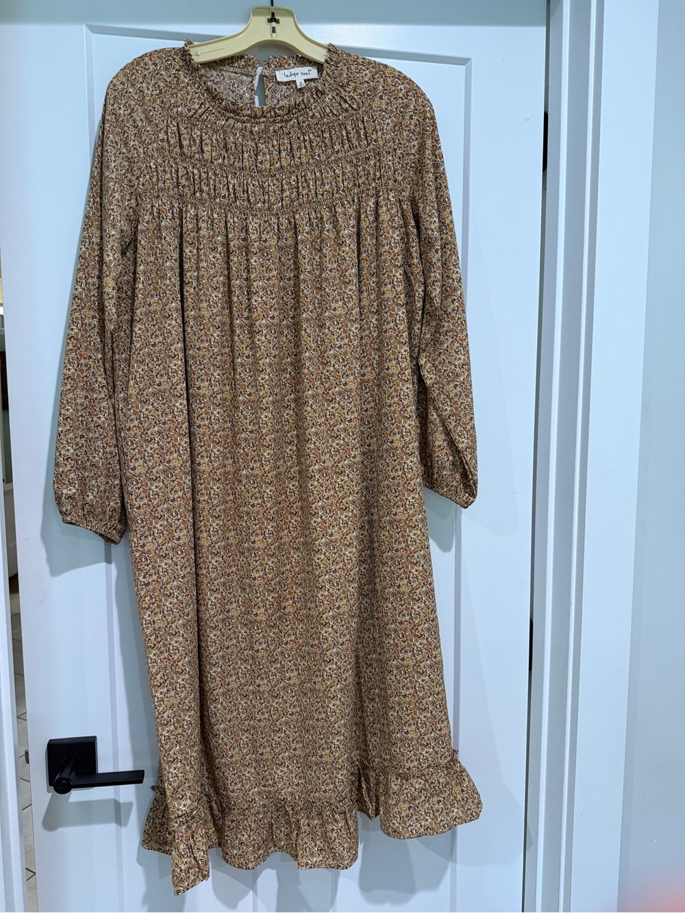 INDIGO SOUL Smocked Yoke Floral Midi Dress in Brown-Size S